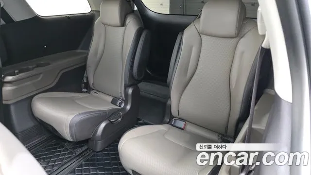 Kia Carnival 4th Gen — Фото автомобиля 11
