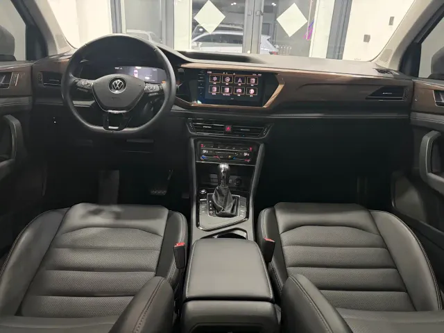 Volkswagen Tharu — Фото автомобиля 11