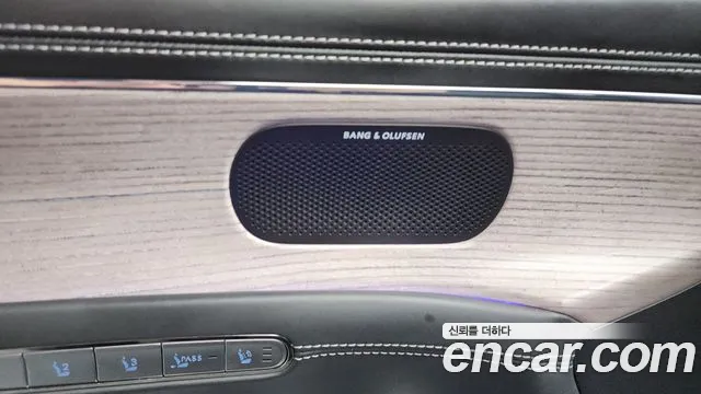 Genesis G90 Бензин 3.5 турбо AWD — Фото автомобиля 29