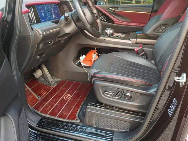 GAC Trumpchi M8 — Фото автомобиля 9