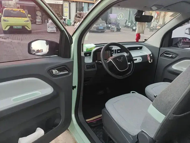 Wuling Hongguang Mini EV — Фото автомобиля 15