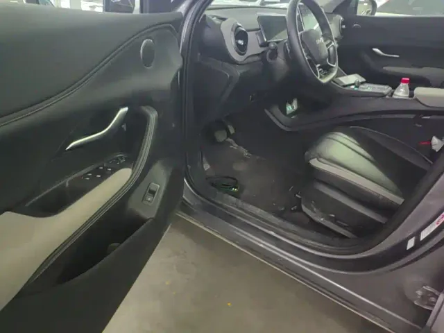 BYD Seal 05 DM-i — Фото автомобиля 15