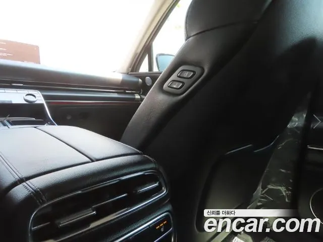 Genesis GV80 — Фото автомобиля 8