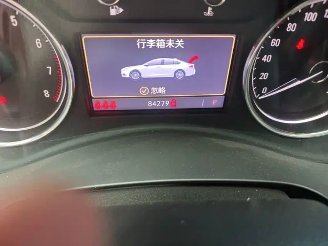 Buick LaCrosse — Фото автомобиля 4