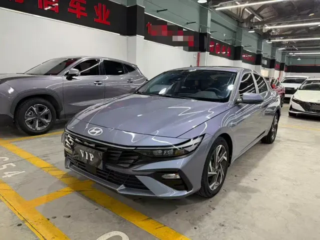 Фотография автомобиля — Hyundai Elantra