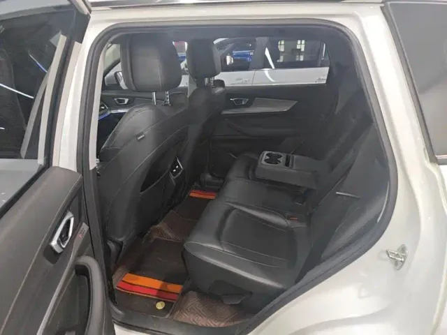 Chery Tiggo 8 — Фото автомобиля 16