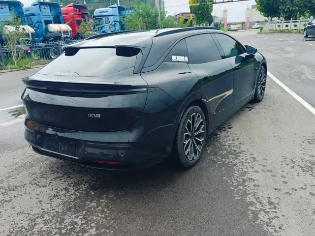 Zeekr 007 GT — Фото автомобиля 4