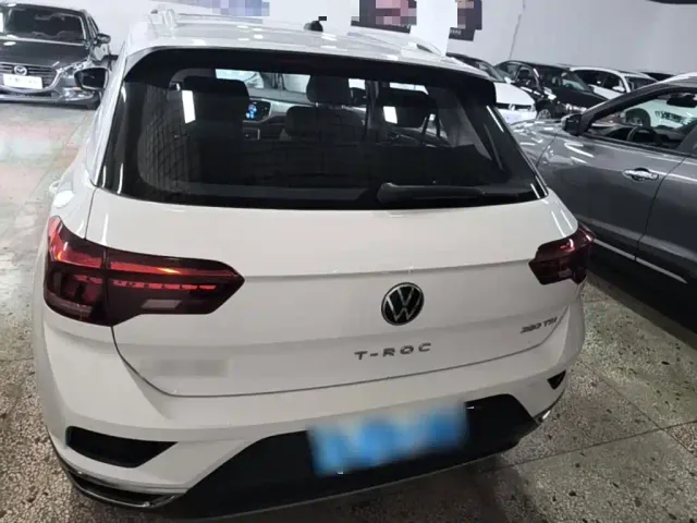 Volkswagen T-Roc — Фото автомобиля 5