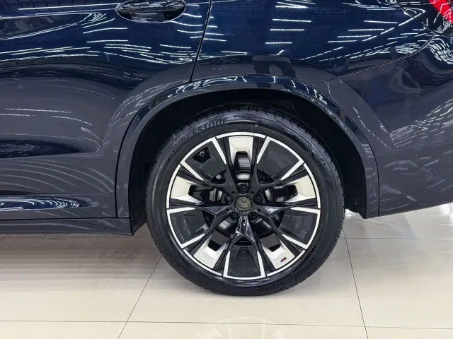 BMW iX3 — Фото автомобиля 22
