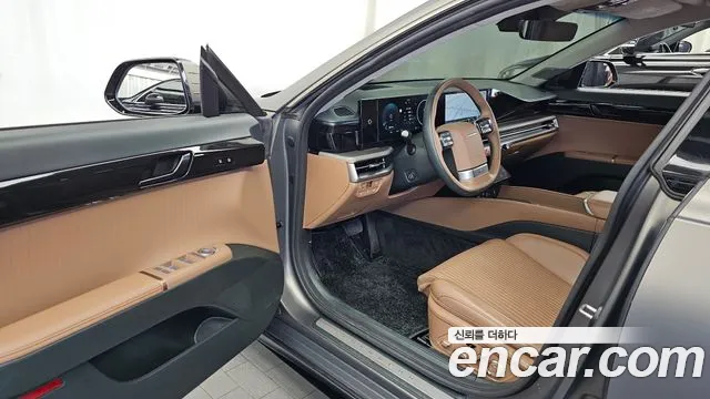 Hyundai Grandeur GN7 — Фото автомобиля 15