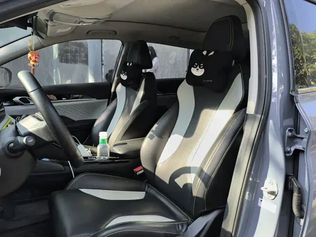 Geely Binyue — Фото автомобиля 11