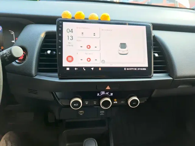 Honda Fit — Фото автомобиля 12