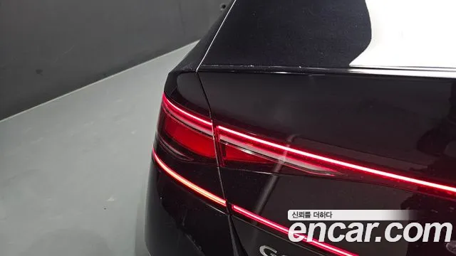 Genesis G90 Бензин 3.5 турбо AWD — Фото автомобиля 18