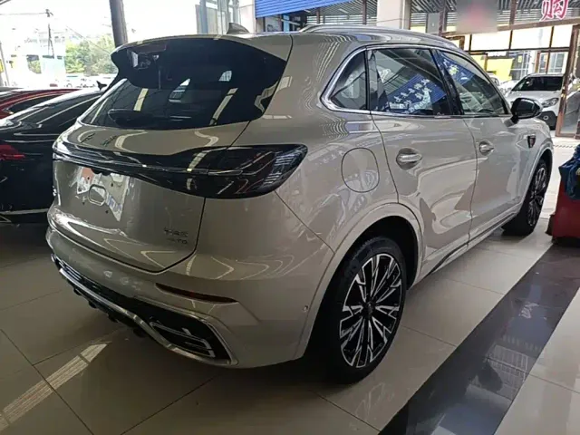 Hongqi HS5 — Фото автомобиля 6
