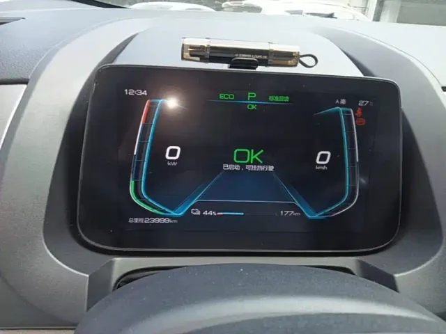 BYD Yuan Pro — Фото автомобиля 11