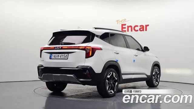 Kia Seltos — Фото автомобиля 2