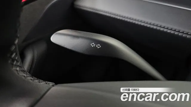 Tesla Model Y — Фото автомобиля 30