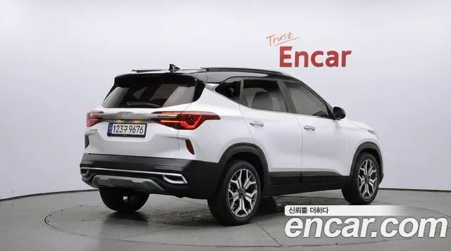 Kia Seltos — Фото автомобиля 2