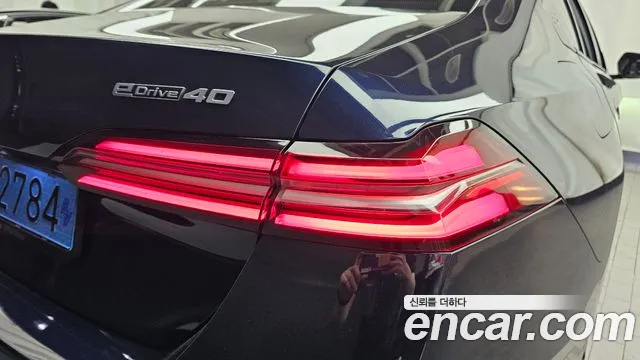 BMW i5 G60 — Фото автомобиля 8