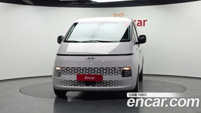 Hyundai Staria Staria Карго 3 места — Фото автомобиля 3