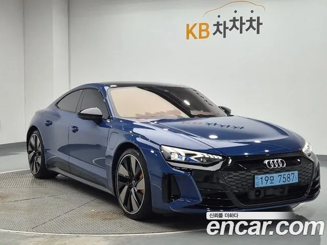 Audi e-tron GT — Фото автомобиля 4
