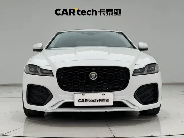 Jaguar XFL — Фото автомобиля 3