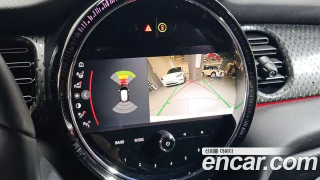 MINI Cooper Cooper Electric — Фото автомобиля 19