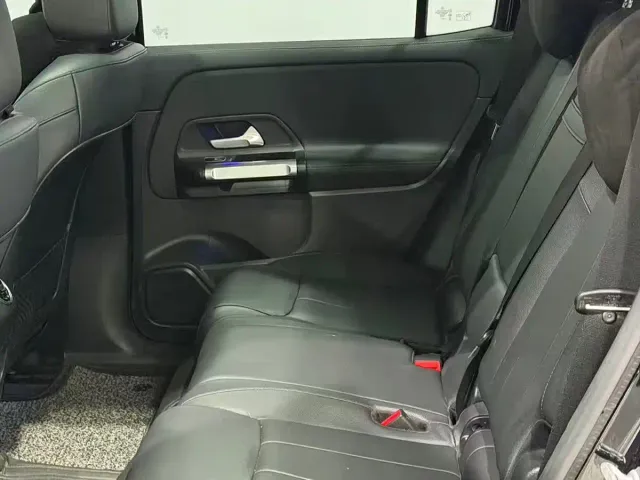 Mercedes-Benz EQB — Фото автомобиля 14