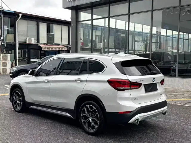 BMW X1 — Фото автомобиля 10