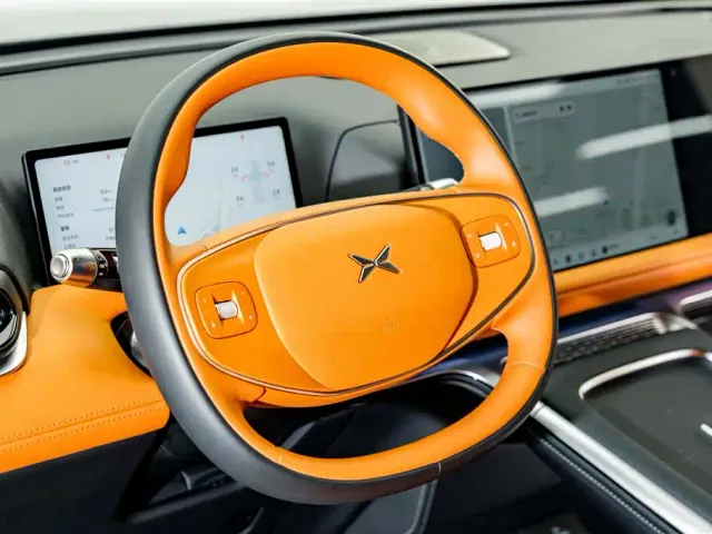 Xpeng G9 — Фото автомобиля 11
