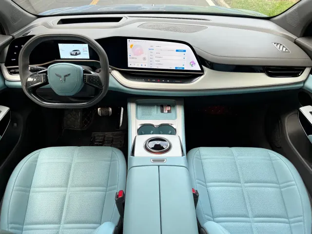 Hongqi Tian Gong 08 — Фото автомобиля 17