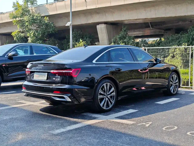 Audi A6L — Фото автомобиля 7