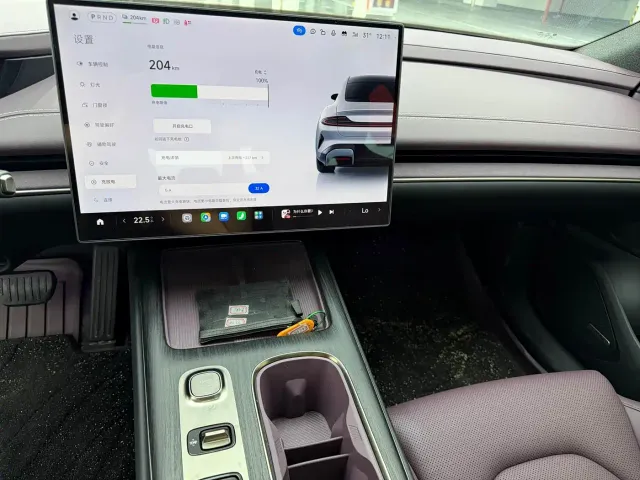 Xiaomi SU7 — Фото автомобиля 7