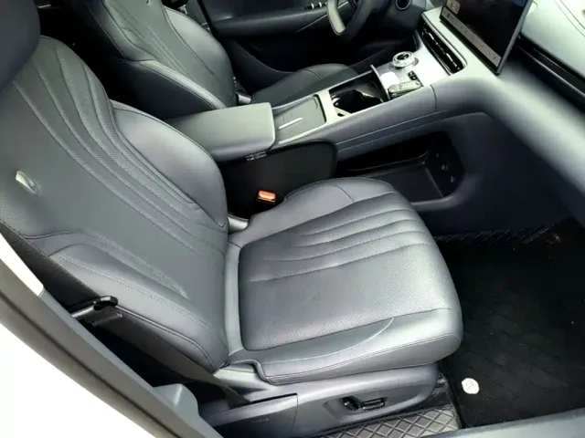 Geely Galaxy E5 — Фото автомобиля 24