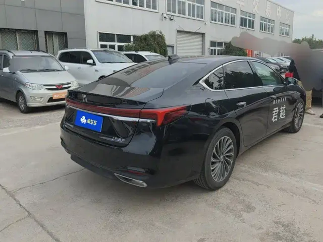 Buick LaCrosse — Фото автомобиля 3