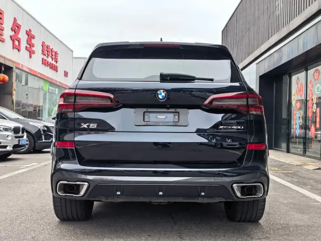 BMW X5 — Фото автомобиля 14