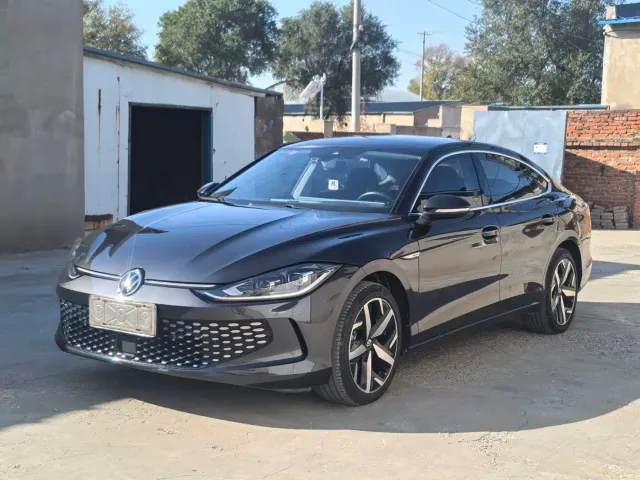 Фотография автомобиля — Volkswagen Lamando