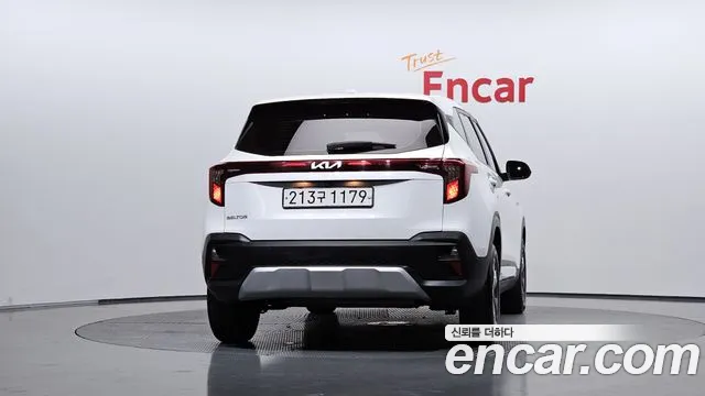Kia Seltos — Фото автомобиля 4