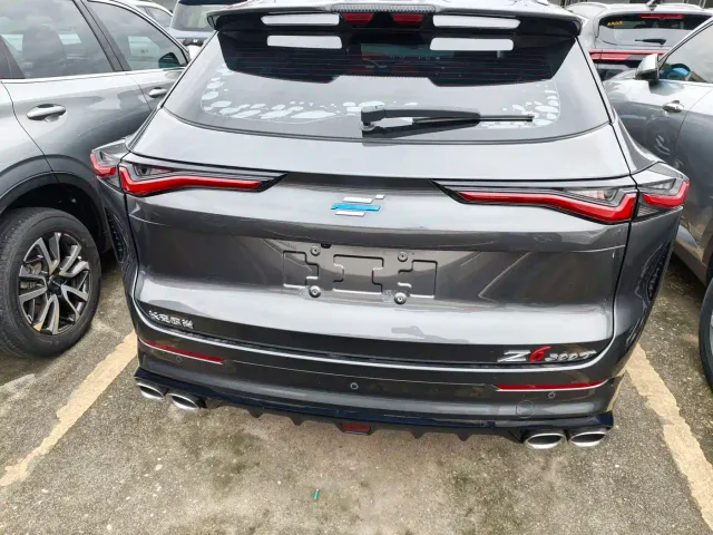 Changan Z6 — Фото автомобиля 15