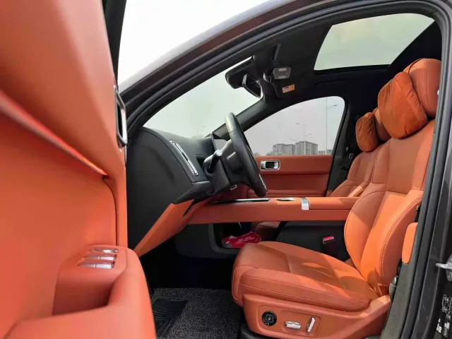 Li Auto Li Auto L6 2025 Pro Smart Renewal Edition — Фото автомобиля 4