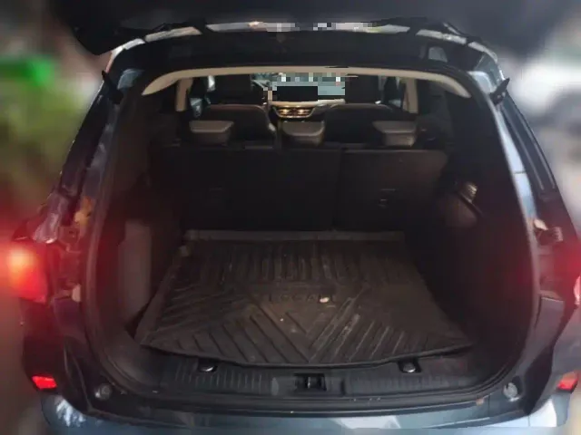Ford Escape — Фото автомобиля 9