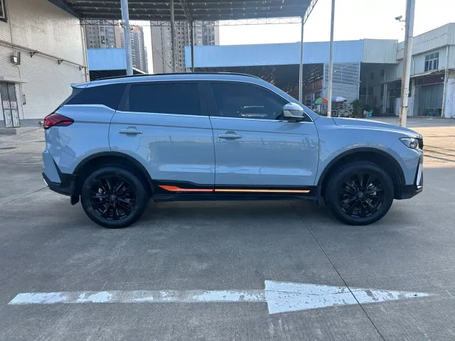 Geely Boyue — Фото автомобиля 5