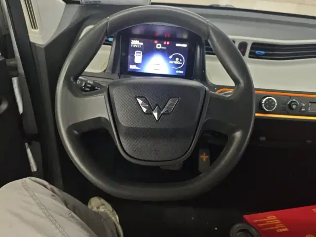 Wuling Hongguang Mini EV — Фото автомобиля 15