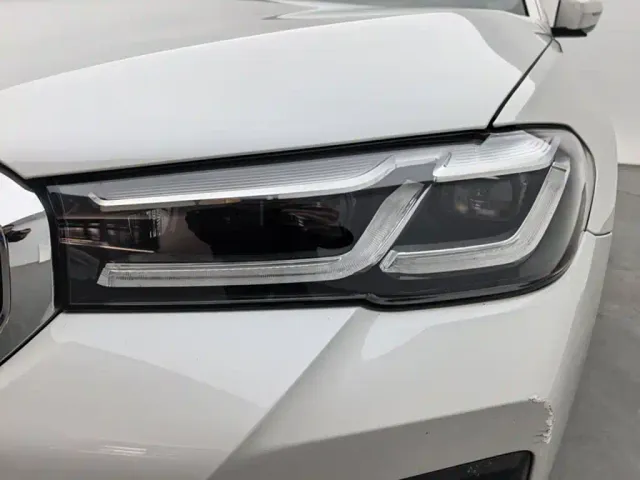BMW 5 Series — Фото автомобиля 15