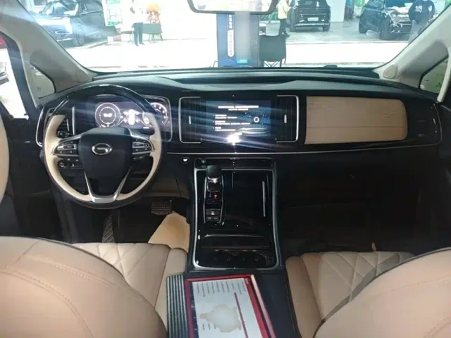 GAC Trumpchi M8 — Фото автомобиля 9