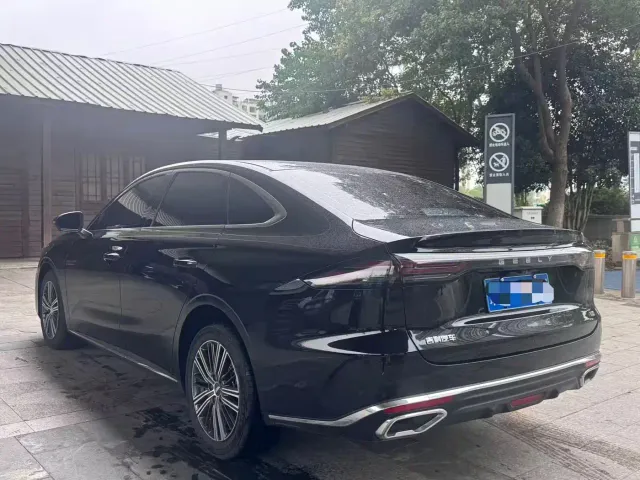 Geely Emgrand — Фото автомобиля 5