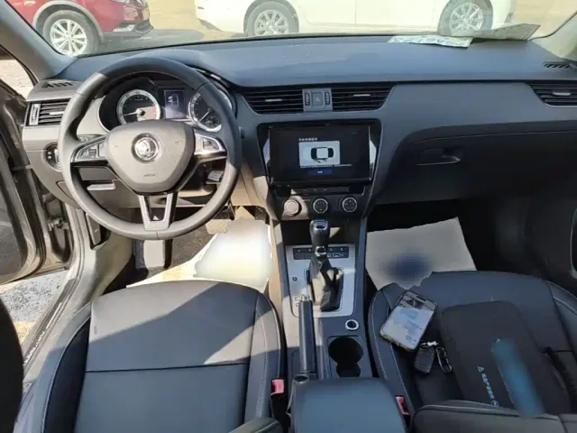 Skoda Octavia — Фото автомобиля 9