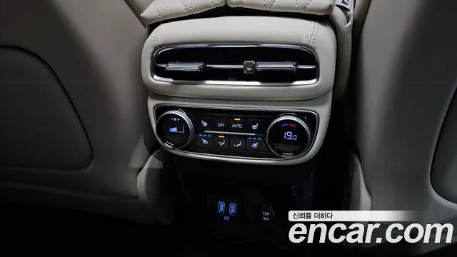 Genesis GV80 — Фото автомобиля 24