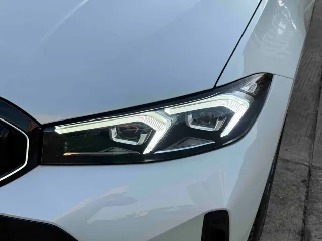 BMW 3 Series — Фото автомобиля 12