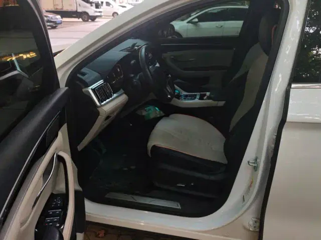 BYD Song PLUS — Фото автомобиля 9